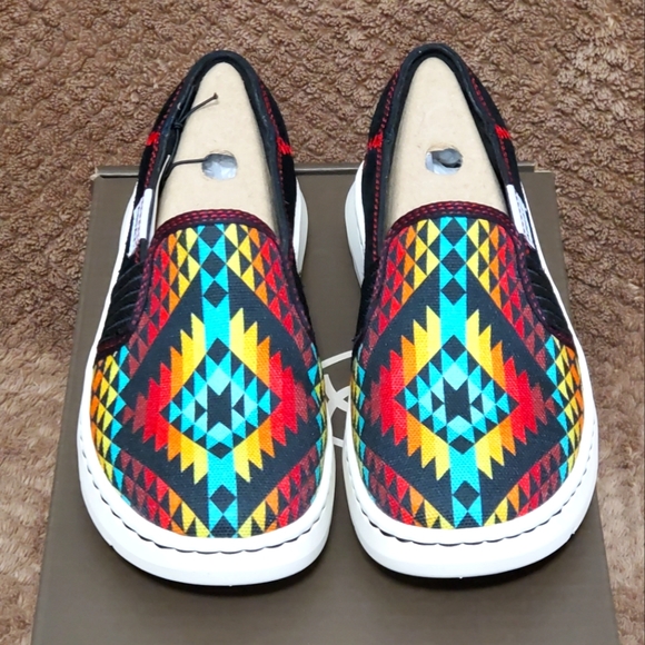Ariat Shoes - Ariat Black & Rainbow Geometric Ryder Slip-On Sneaker - Women Sz 6